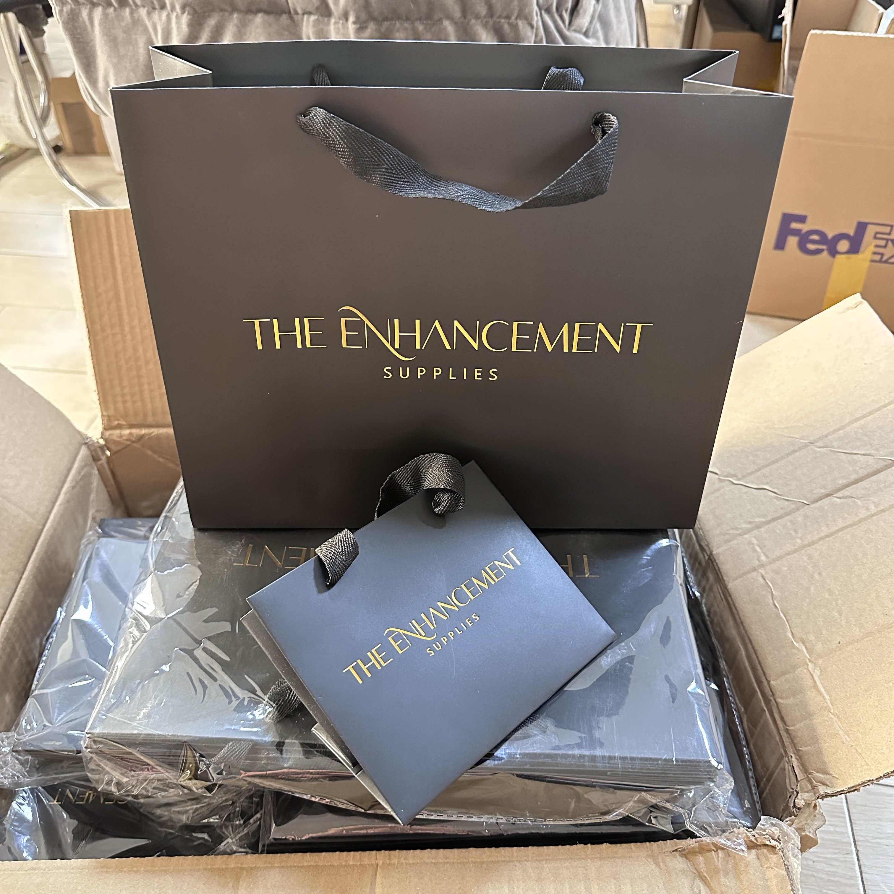 wholesale custom gift bags shopping bag hard paper bag with your own logos