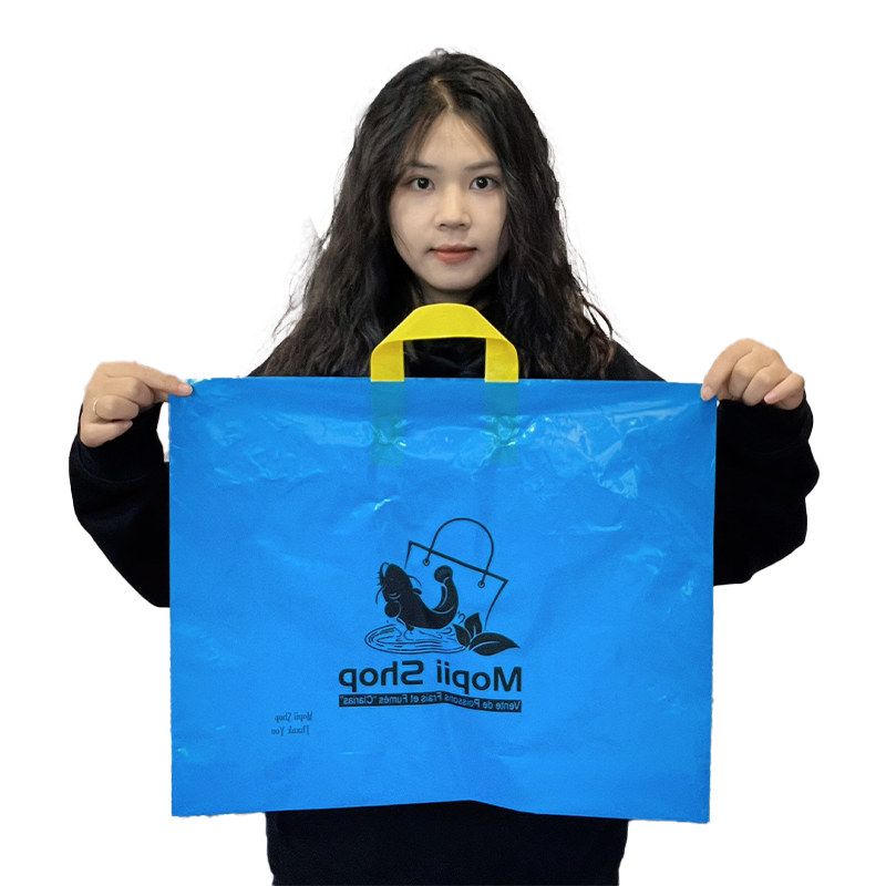 Hot sell high quality handle plastic packaging bag for clothes shopping bags with logos