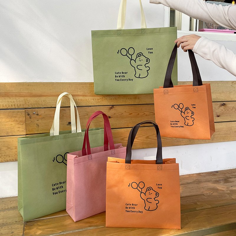 Custom Logo Print Eco-Friendly Reusable Men's Clothing Handbags Underwear Shopping Bag Recyclable Nonwoven Cloth Carry Bag
