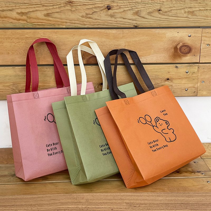 Custom Logo Print Eco-Friendly Reusable Men's Clothing Handbags Underwear Shopping Bag Recyclable Nonwoven Cloth Carry Bag
