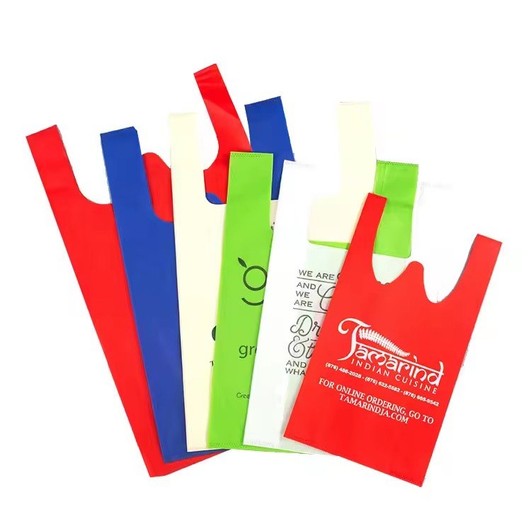 Wholesale portable eco friendly reusable custom logo pp non woven w cut t shirt shopping bag for supermarket