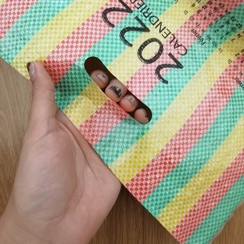 Plastic woven bag laminate punching handle shopping bags raffia bag with logo print