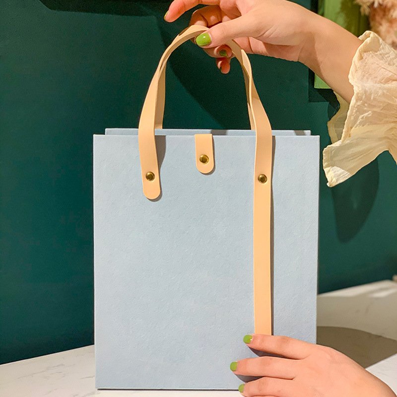 Pink Cartoon Customized Christmas Gift Wholesale Paper Shopping Bag