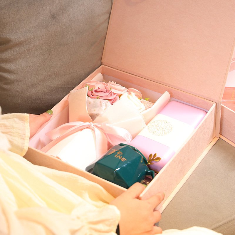 Pink Cartoon Customized Christmas Gift Wholesale Paper Shopping Bag