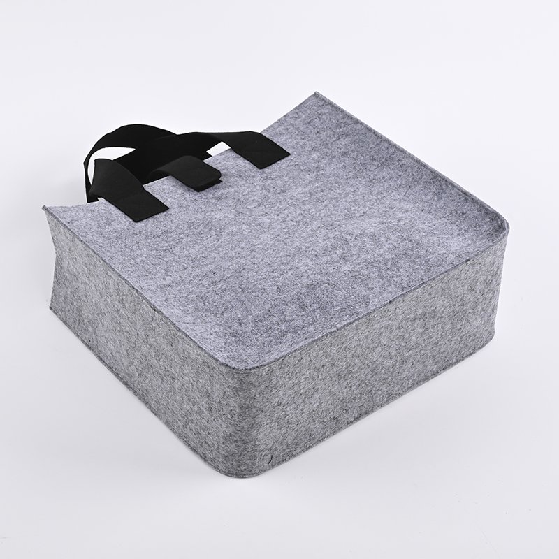 Wholesale Eco-friendly Custom Printed Logo Tote Bag Unisex Felt Shopping Bag Embroidery Open Closure Letters Flowers Rivets