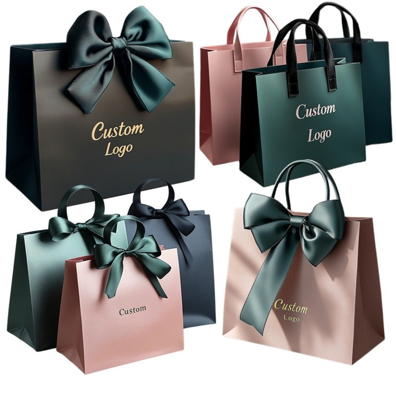2024 Luxury Customized Branded Logo Luxury Black Paper Apparel Packaging Gift Shopping Bag Paperbag