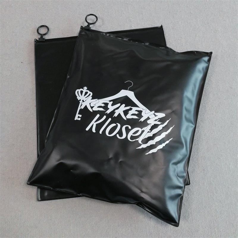 Garment Zipper Bag Custom Packaging Bag for Hoodies Zip Lock Bag Custom Logo Black Color Package PVC Carrying Bag Clothing Bags