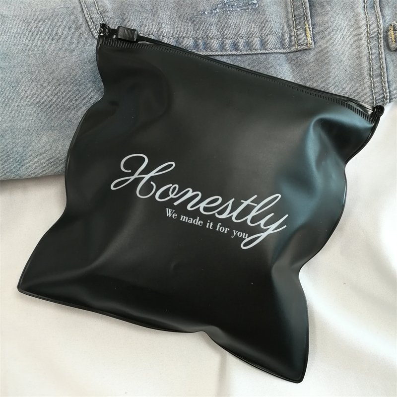 Garment Zipper Bag Custom Packaging Bag for Hoodies Zip Lock Bag Custom Logo Black Color Package PVC Carrying Bag Clothing Bags