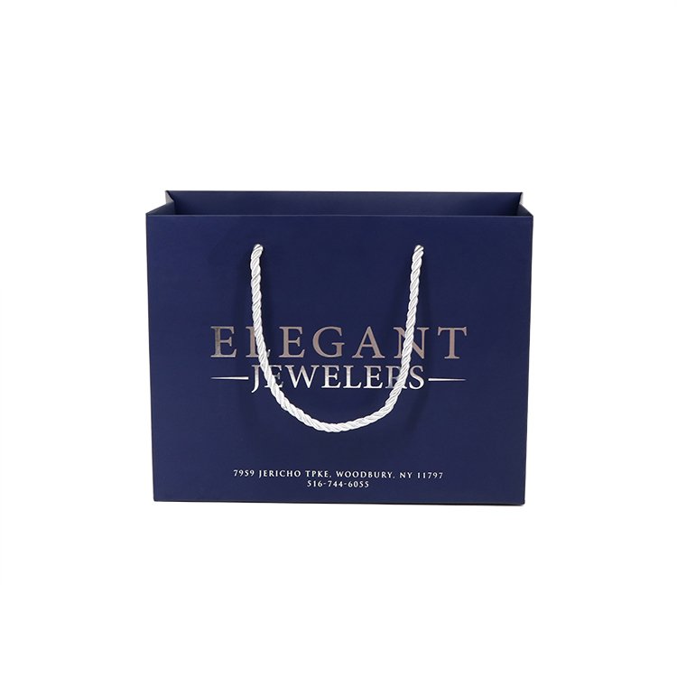 Custom Logo Black Matte Laminated Apparel Packaging Gift Paper Shopping Bag for Clothing