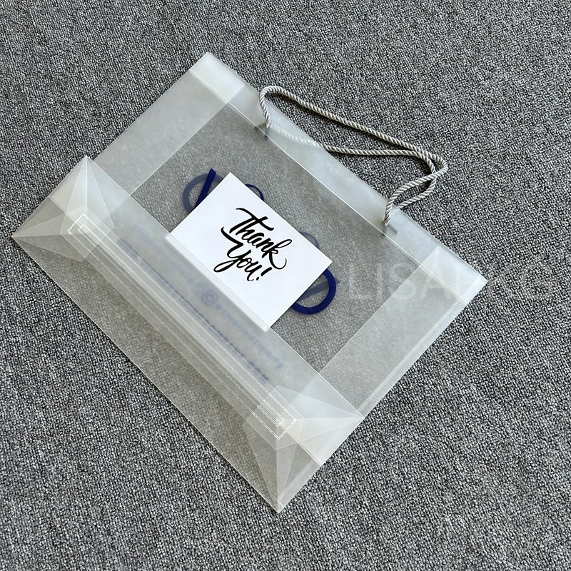 Free Sample Customised Frosted plastic shopping bags with handle