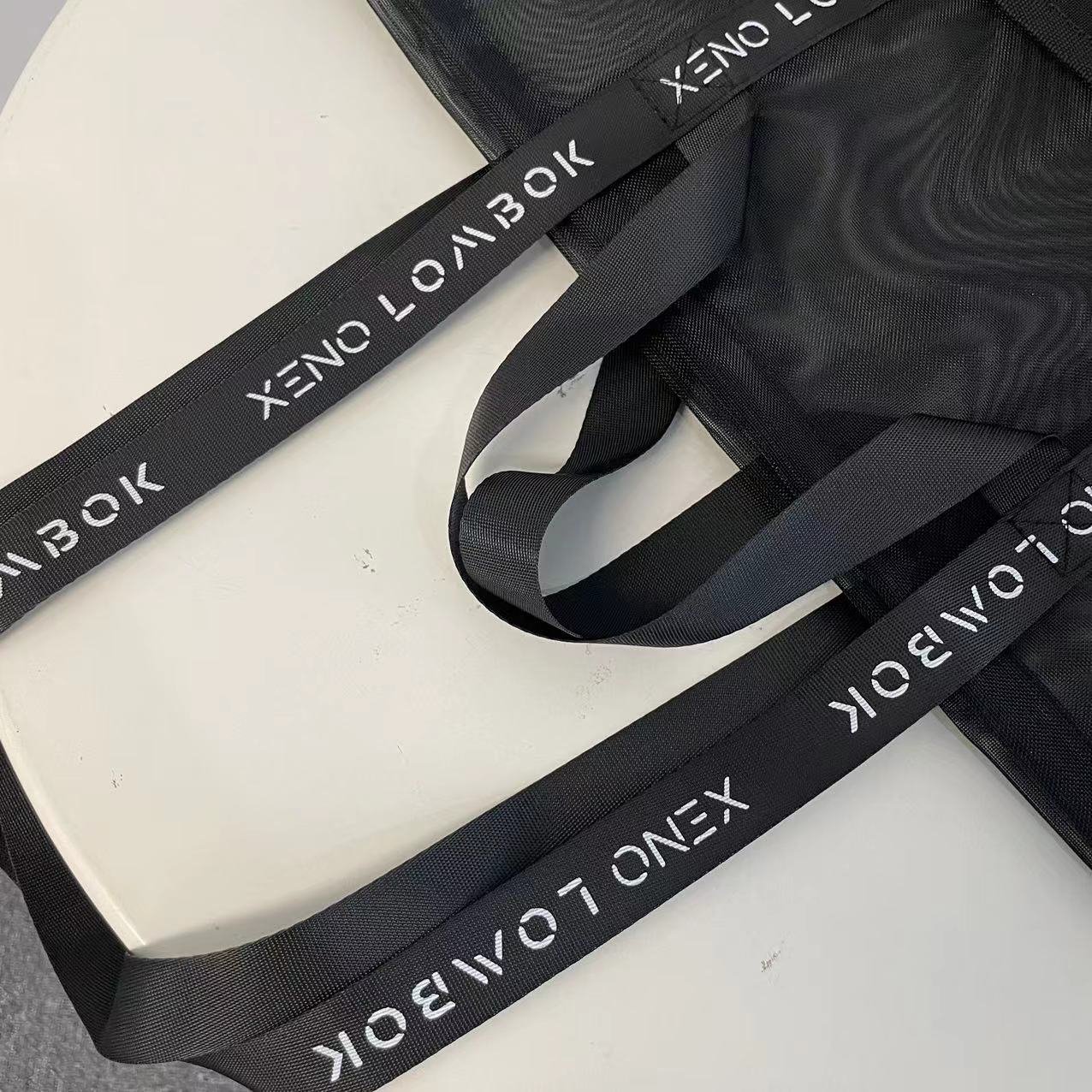 Custom Logo Printed Handle Black Mesh Shopping Bag for Clothes Net Nylon Tote Bag Large Capacity Grocery Beach Bag With Pocket