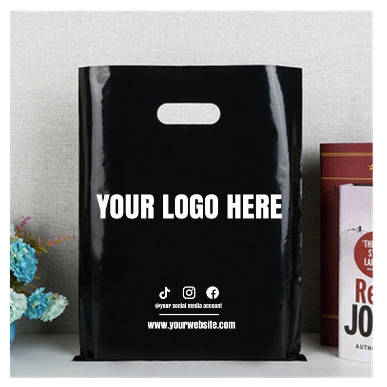 Hot Selling Custom Die Cut Plastic Bags Packaging Poly Bag for Clothes Plastic Shopping Bags with Handle