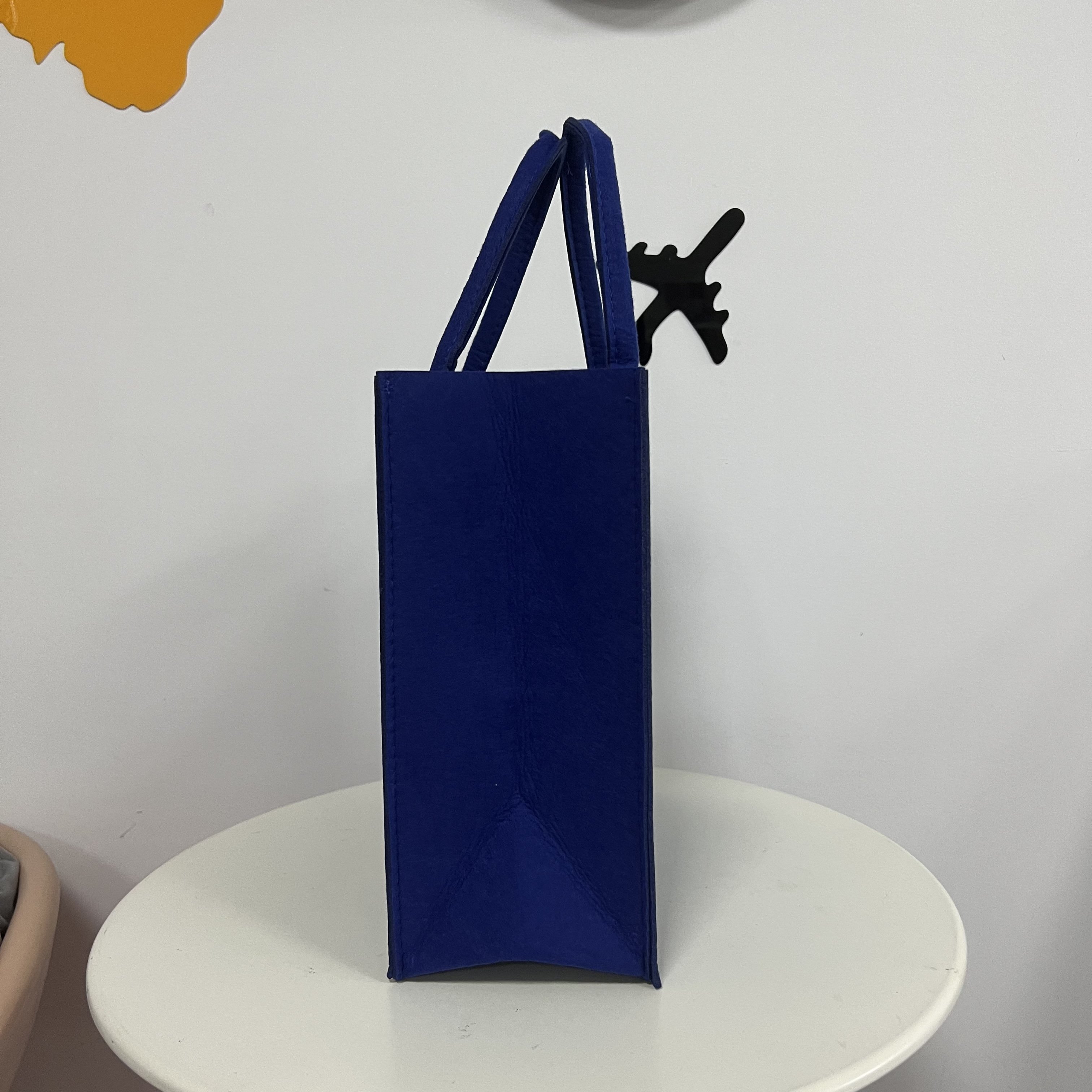 Felt Tote Bag with Customized Logo Brightly Colors Eco Friendly Large Capacity One Shoulder Felt Shopping Bag