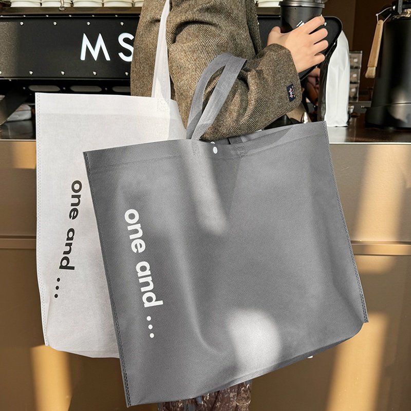 Promotional Reusable Recycle Black Gold Silver Non-Woven Shopping Bag Supermarket Non Woven Tote Bags With Custom Printed Logo