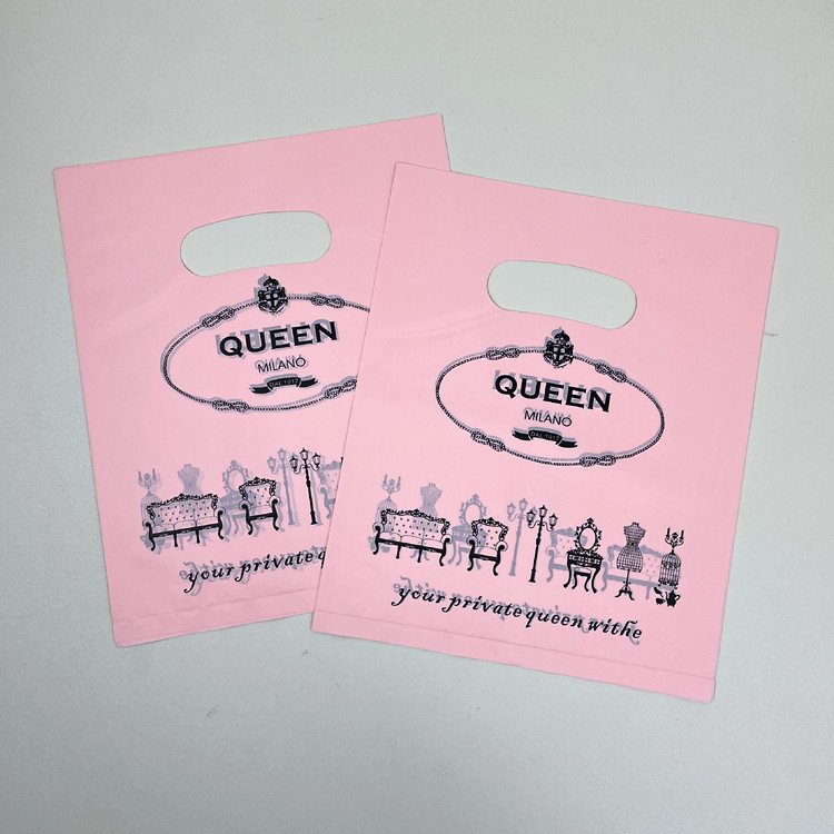 Yiwu Oke Factory Wholesale 30*40CM Shrink Fashion Print Clothing Shopping Bag Plastic Handbag Gift Packaging Bag