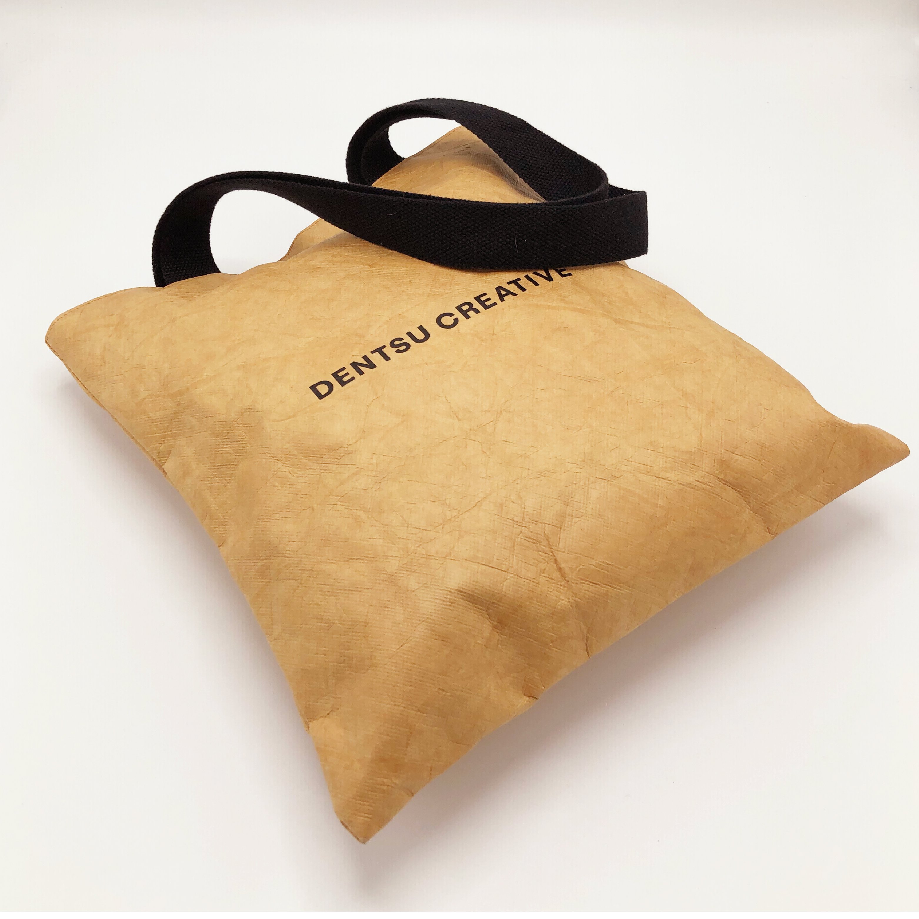 2023 hot waterproof tyvek lady shopping bag with megnet button
