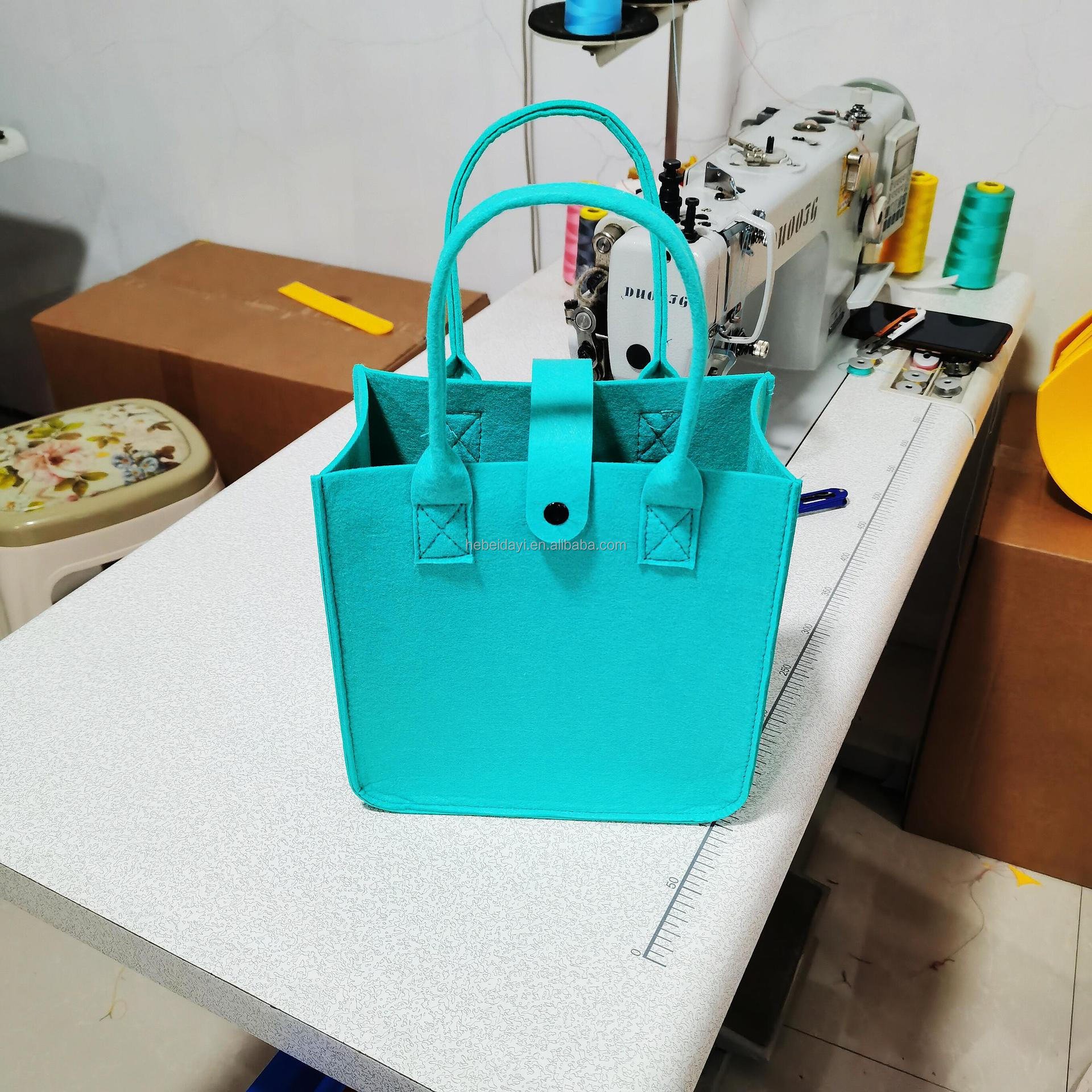 Wholesale Ladies Handbags Fashion Felt Shopping Bags Large Capacity Felt Gift Bags for Women