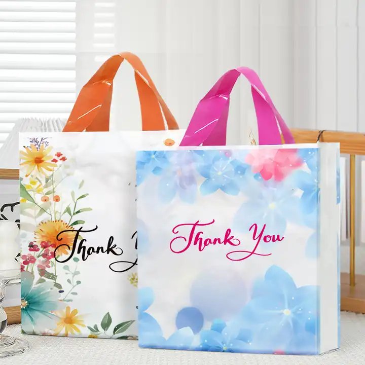 Chen Han Factory Spot Wholesale Plastic Gift Bags Fashion Printed Clothing Handbags Custom Thickened Shopping Bags