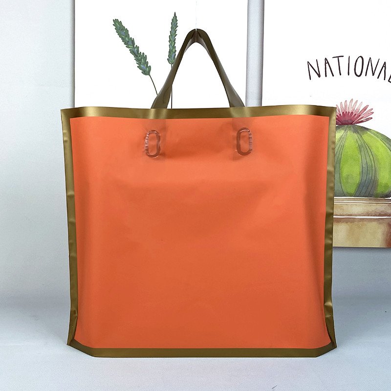 Chen Han Factory Custom Logo Gift Bag Portable Shopping Bag Gold Edge Off-the-shelf Frosted Printing Plastic Garment Packaging
