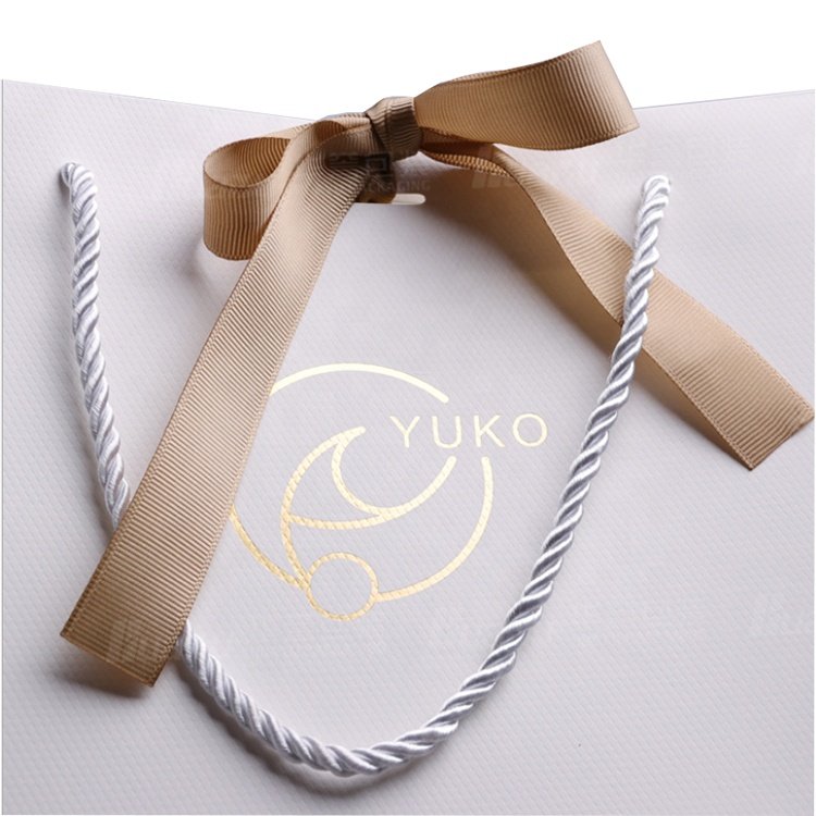 Custom Glossy Laminated White Fashion Paper Shopping Bag with Bow Tie Ribbon