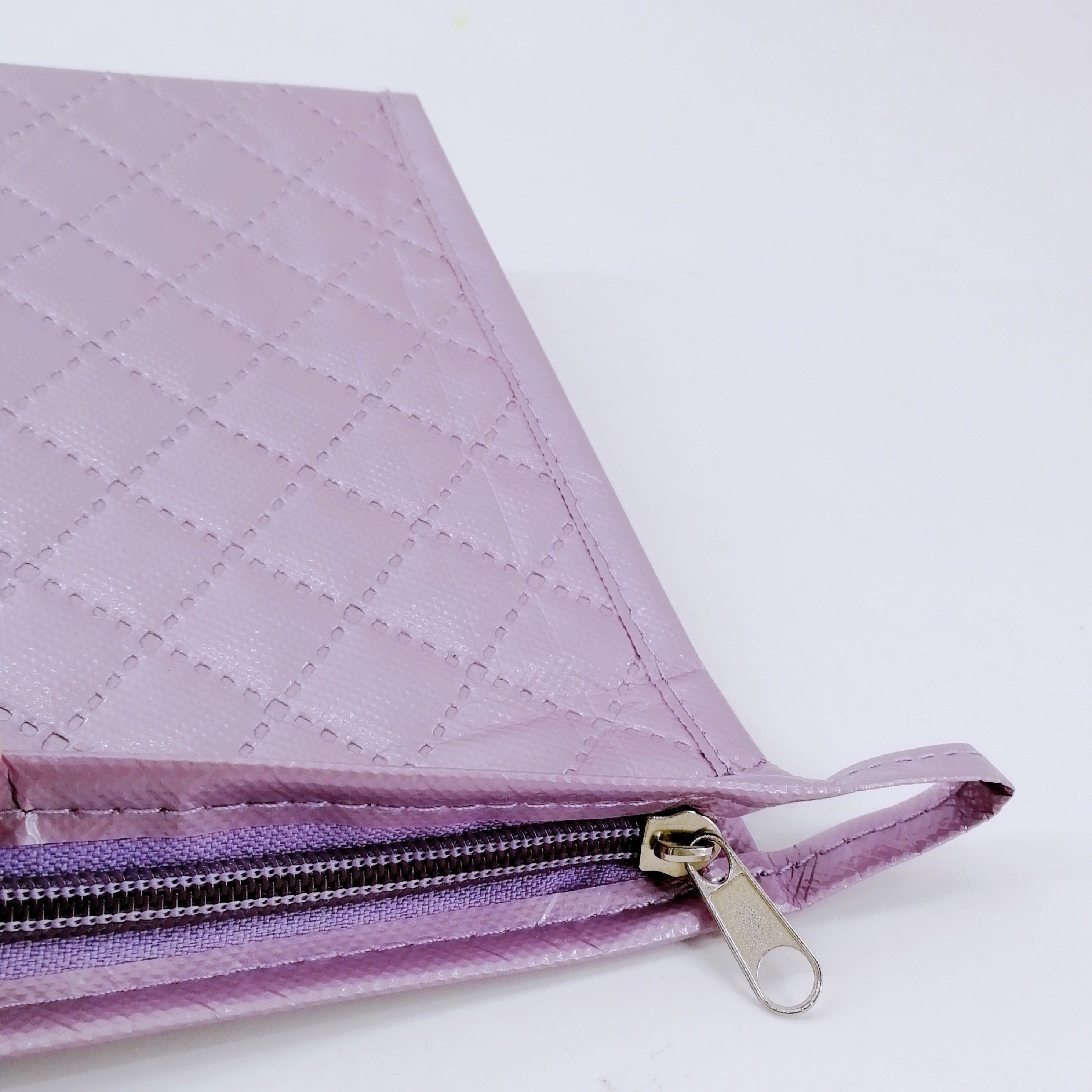Promotional High Quality Eco-friendly waterproof Embossed pp Non-woven Laminated Travel Zipper Reisable hand Shopping Bag
