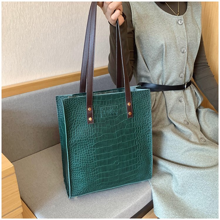 Fashion Crocodile Pattern PU Leather Women Hand Bags Solid Color Shoulder Bag Felt Lining Handbags For Weekend Shopping