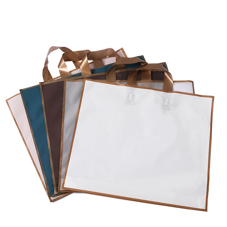 Custom Logo Printed Luxury Paper bags jewelry Bracelet Packaging Gift Shopping Bag with ribbon close
