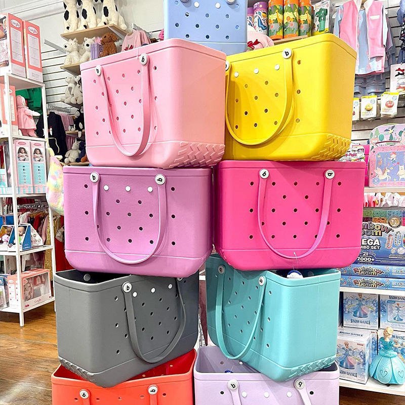2024 Summer Beach Silicone Big Shopping Bag With Holes Camping Wholesale Croc Custom Large Bogg Bag