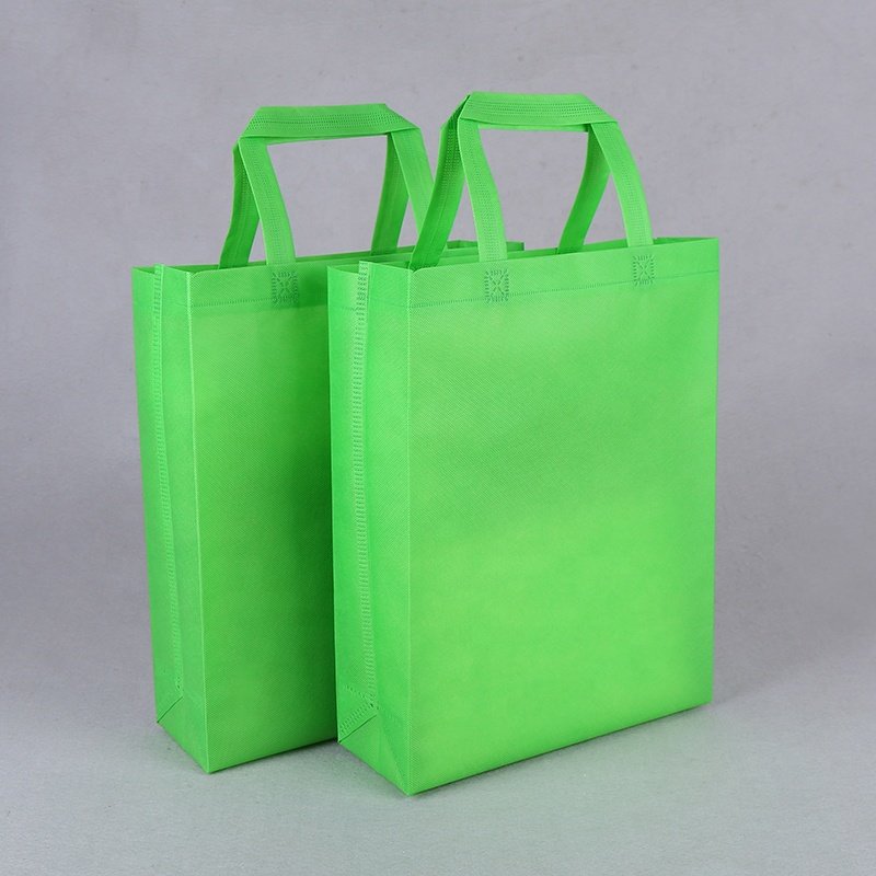 Custom Large Capacity Heavy Duty Eco-friendly Customized PP Portable Logo Tote Bags Nonwoven Fabric Recyclable Materials