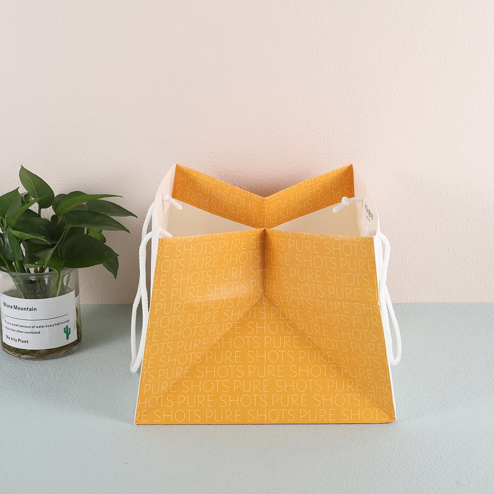 Custom printed logo white paper kraft shopping bag wholesale paper shopping bag for sale