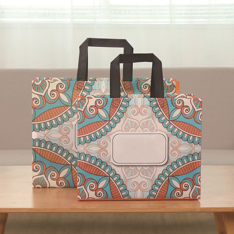 Luxury Custom Logo Paperbag Boutique Retail Clothing Packaging Shopping Bag Gift Bag Bolsa De Papel Paper Bag With Logo