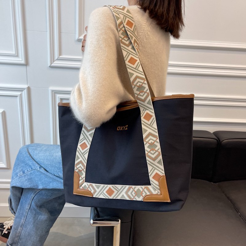New Fashion Eco-friendly Reusable Cotton Canvas Tote Bag Large Capacity Durable Canvas Shopping Bag With Custom Logo Printed