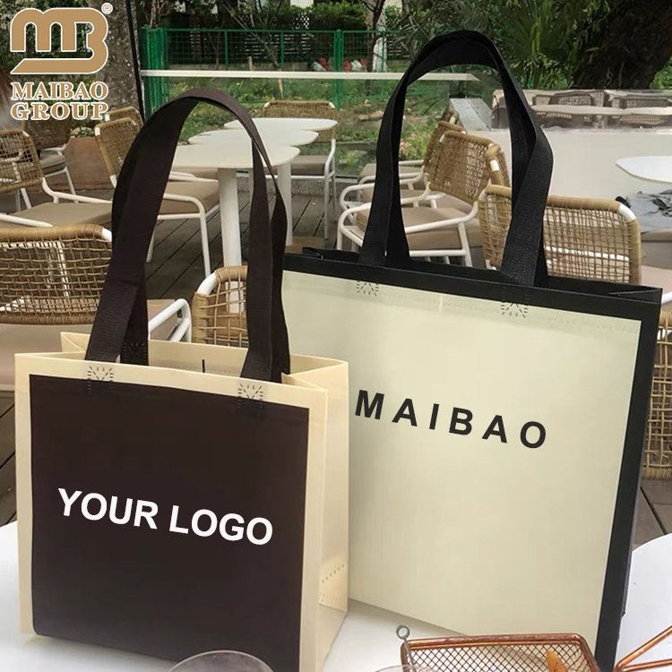 Factory Wholesale Custom Pp Non Woven Fabric Eco Bag Large Size Reusable Clothing Handbag Non Woven Shopping Tote Bag For Women