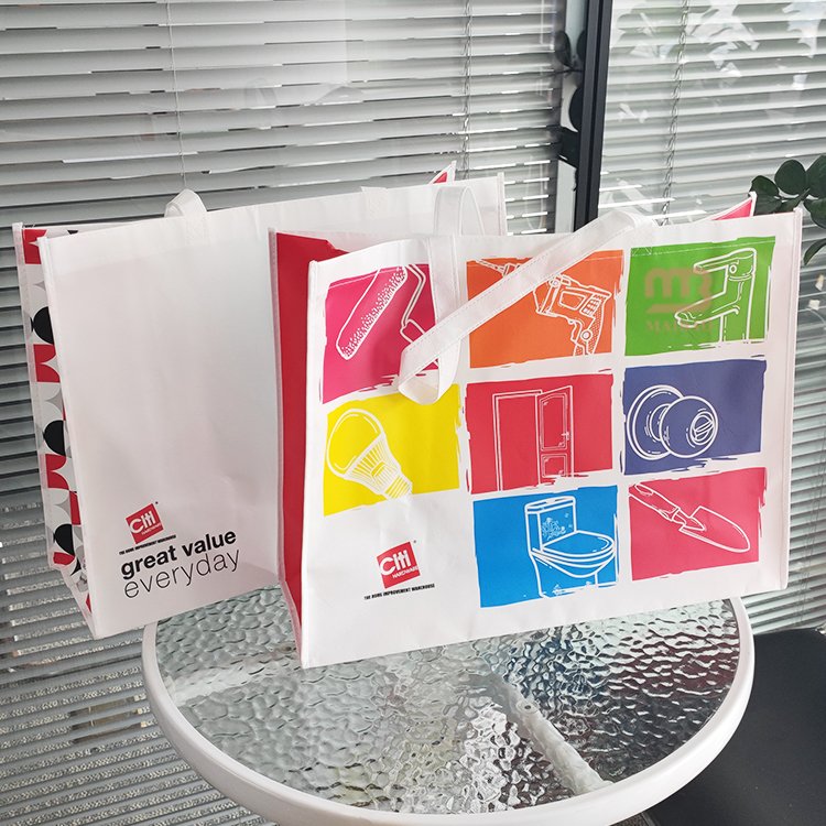 Factory Wholesale Custom Pp Non Woven Fabric Eco Bag Large Size Reusable Clothing Handbag Non Woven Shopping Tote Bag For Women