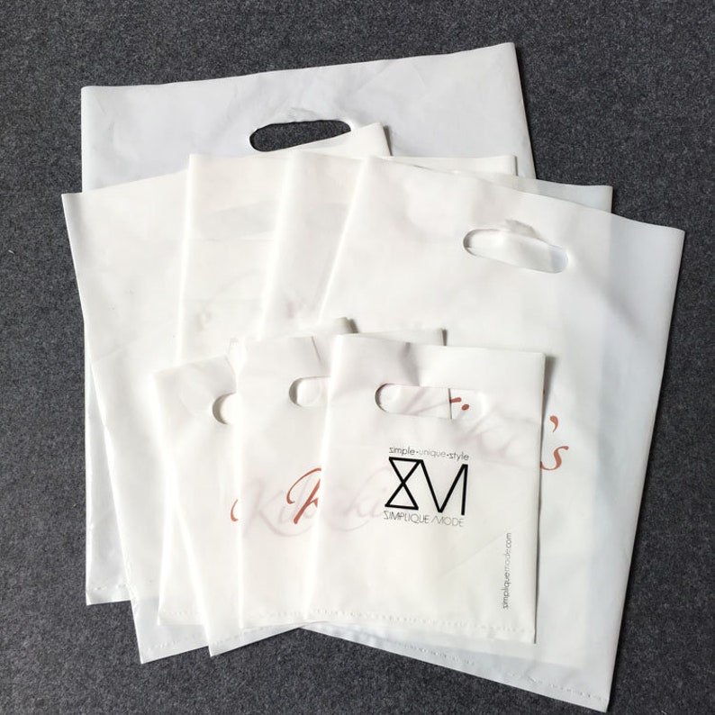 Wholesale Factory Price Recyclable Die cut Custom Printing Shopping Plastic Bags With Own Logo Plastic Retail Store Shopping Bag