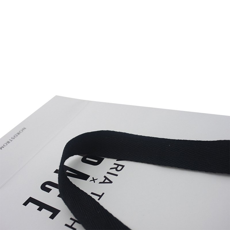 Custom luxury shopping bag white kraft paper card eco friendly