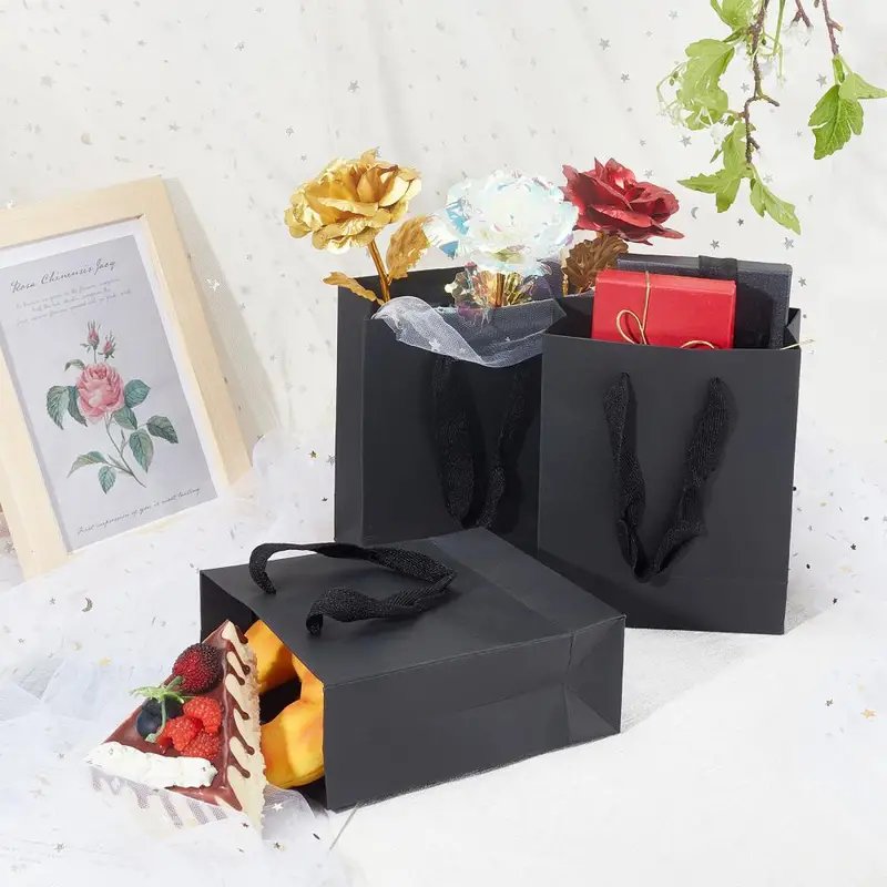 BTO Custom Shoes Branded store Printed paper bags with your own logo cardboard Shopping Paper Bag gift bags for small business