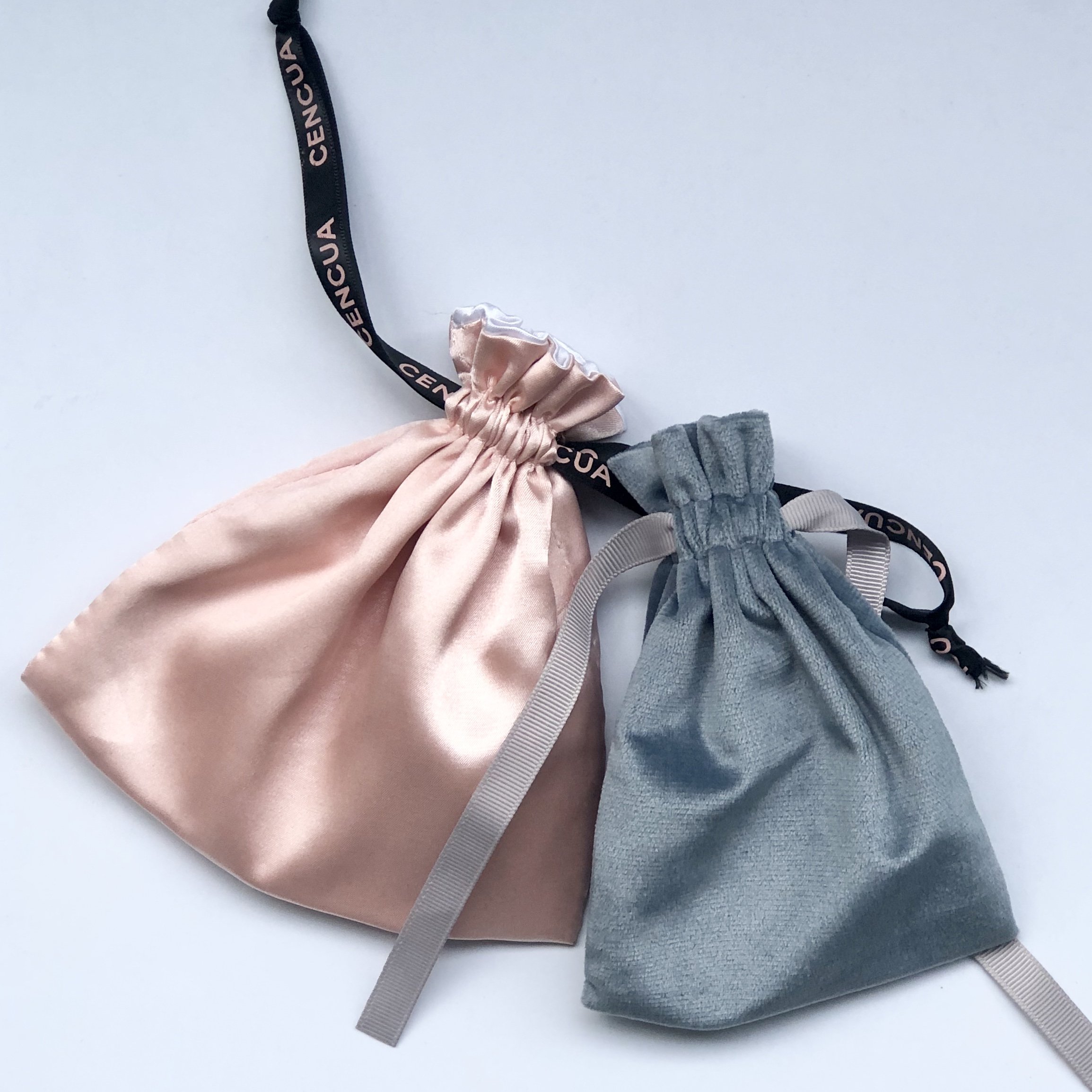 Luxury Drawstring Bag Custom Logo Wigs Hair Bundles Package Dust Pouch Silk Satin Bags Wig Jewelry Packaging Bag