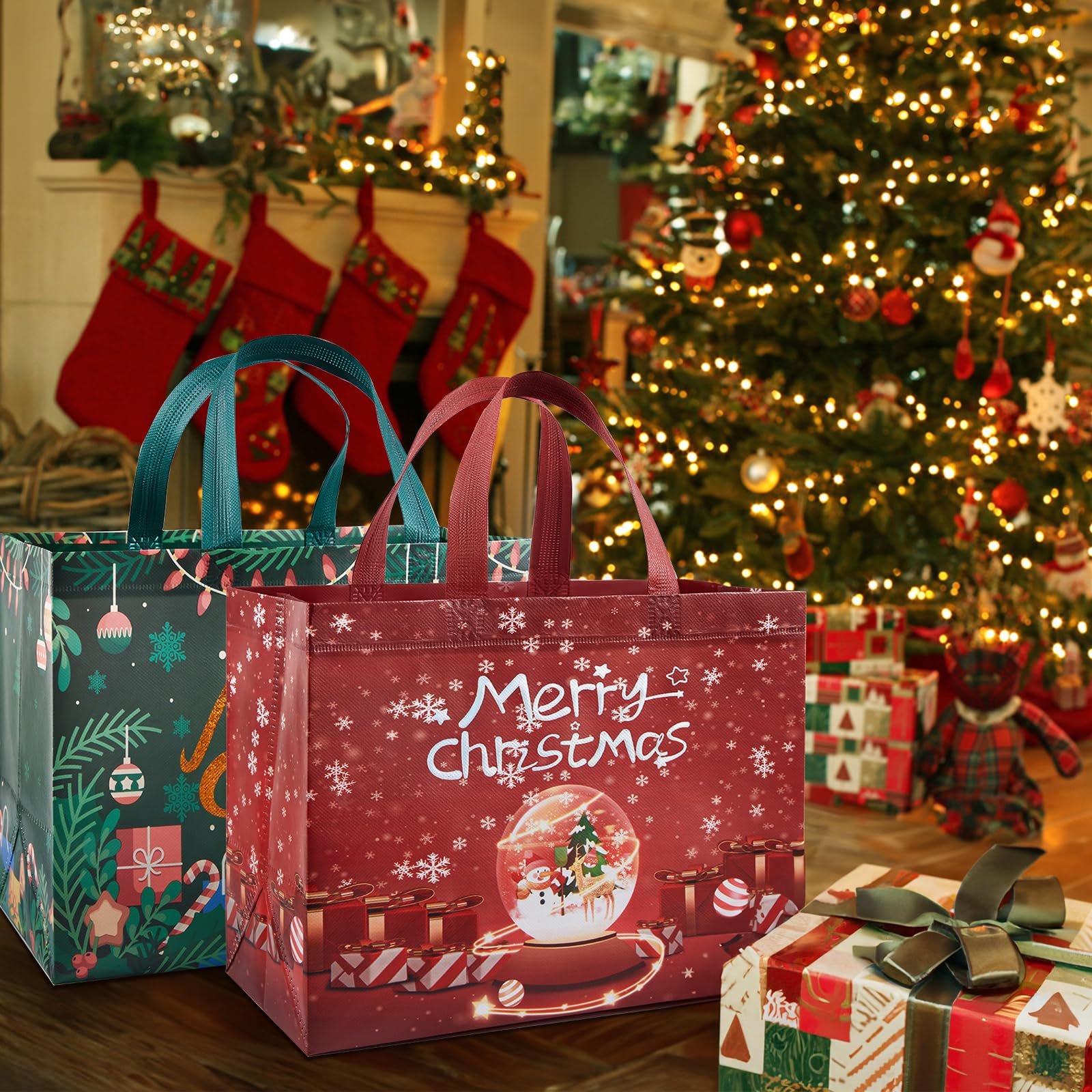 PP Laminated Non-Woven Christmas Tote Bag with Customized Logo Eco-friendly Waterproof Reusable Gift Bag with Large Capacity