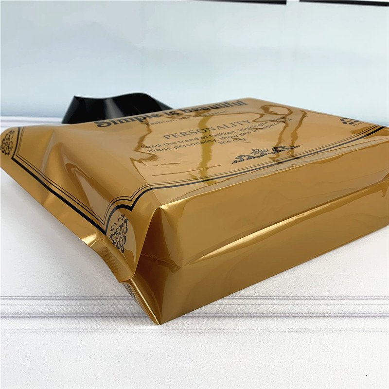 Chen Han Factory Stock PE Plastic Tote Bag Thickened Black Gift Bag for Fashion Clothing Store for Packaging Underwear Socks