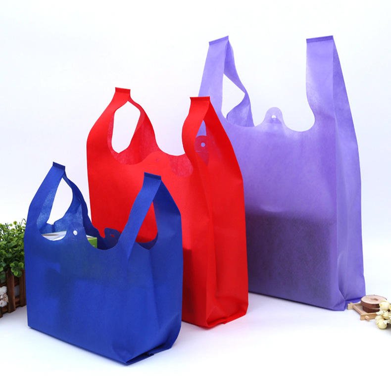 High Quality Wholesale Promotional Factory directly selling cheap price non-woven T-shirt bag for Shopping