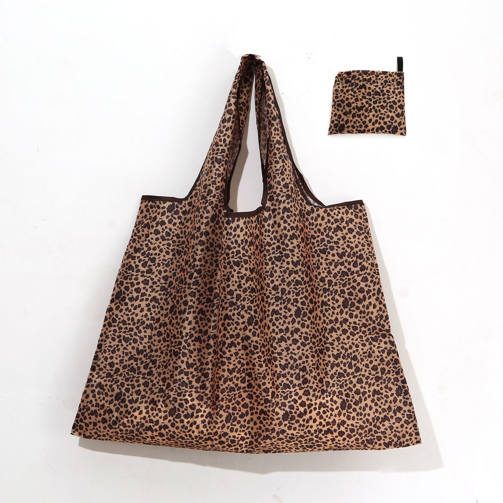 Wholesale Promotion Portable Eco-friendly 190T Polyester Fold Tote Shopping Bags With Hook