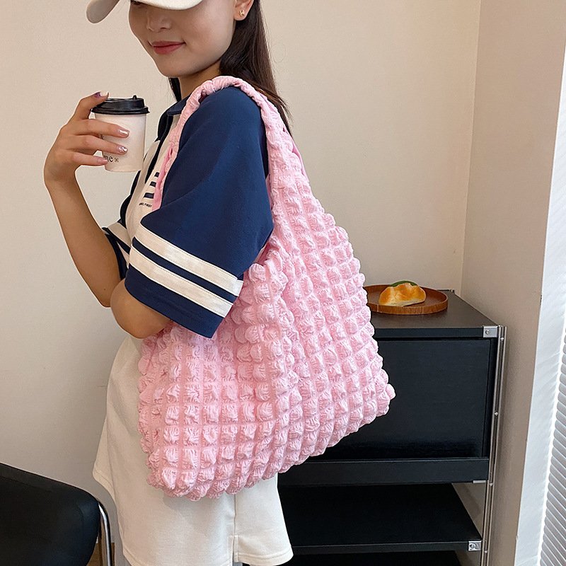 New Arrival Wrinkle Cloud Bags Women Handbags Ladies Wholesale Personality Bubble Flower Quilted Underarm Tote Shopping Bag