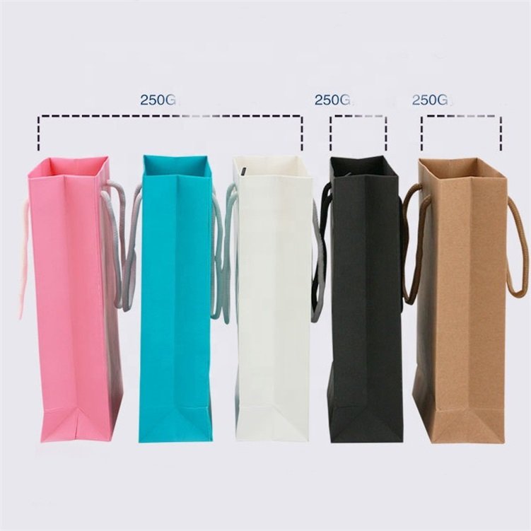 Customized Luxury Kraft Paper Cosmetic Clothing Boutique Gift shopping bags With Your Own Logo