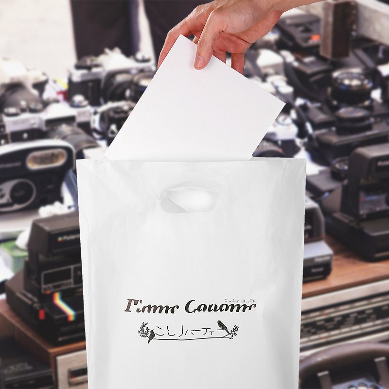 LDPE/HDPE die cut handle packaging bag for daily life colorful side gusset grocery plastic shopping bags custom logo
