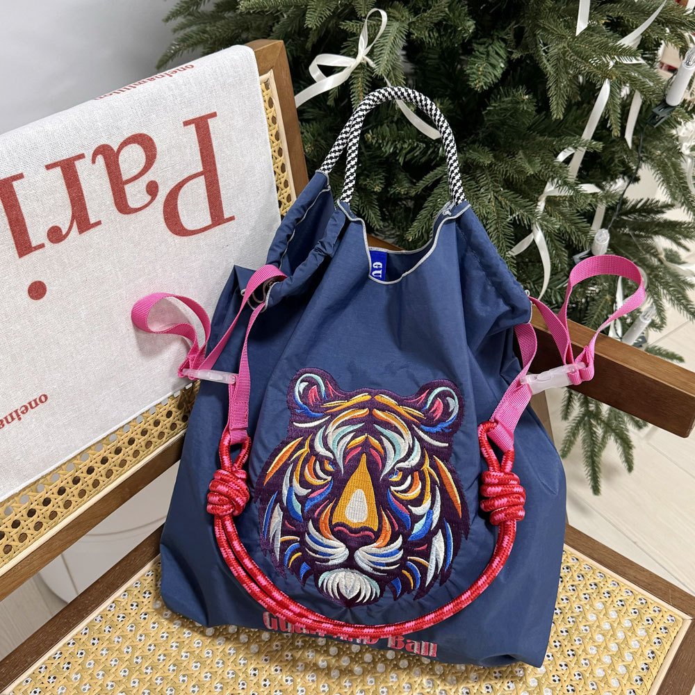 Qetesh Tote Bag Customization High Quality Large Capacity Fashionable Waterproof Nylon Tiger Embroidered Shopping Bag