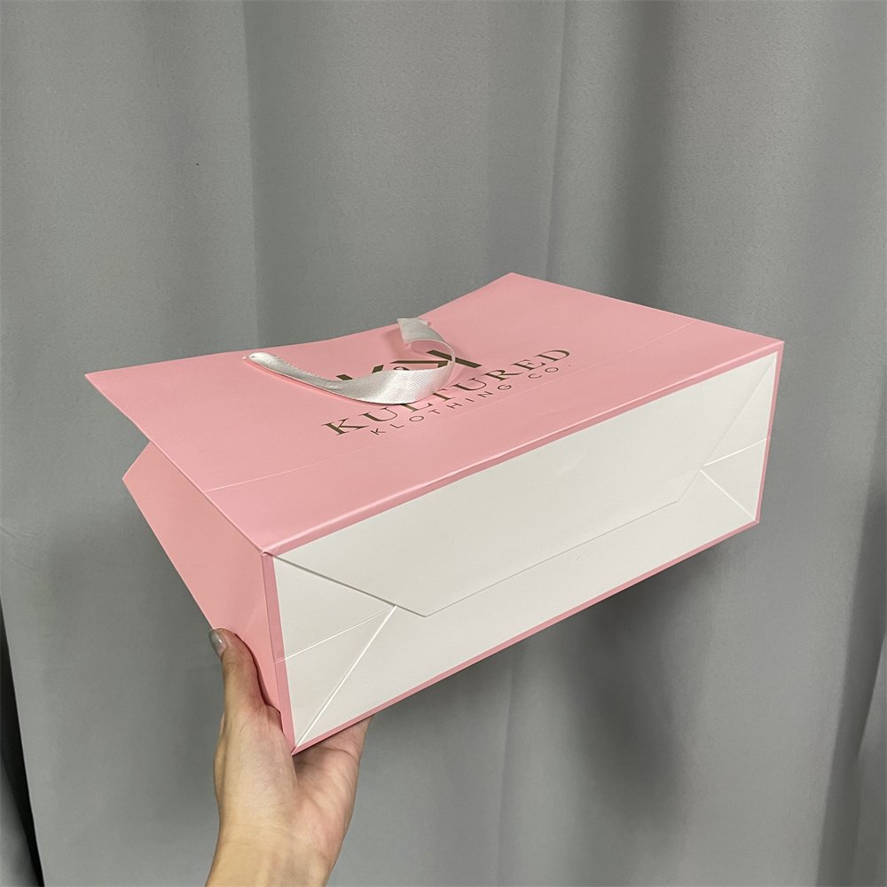 Custom Logo Printed Clothing Cardboard Paper Shopping Bag Luxury Gift Paper Bags With Handle Rope