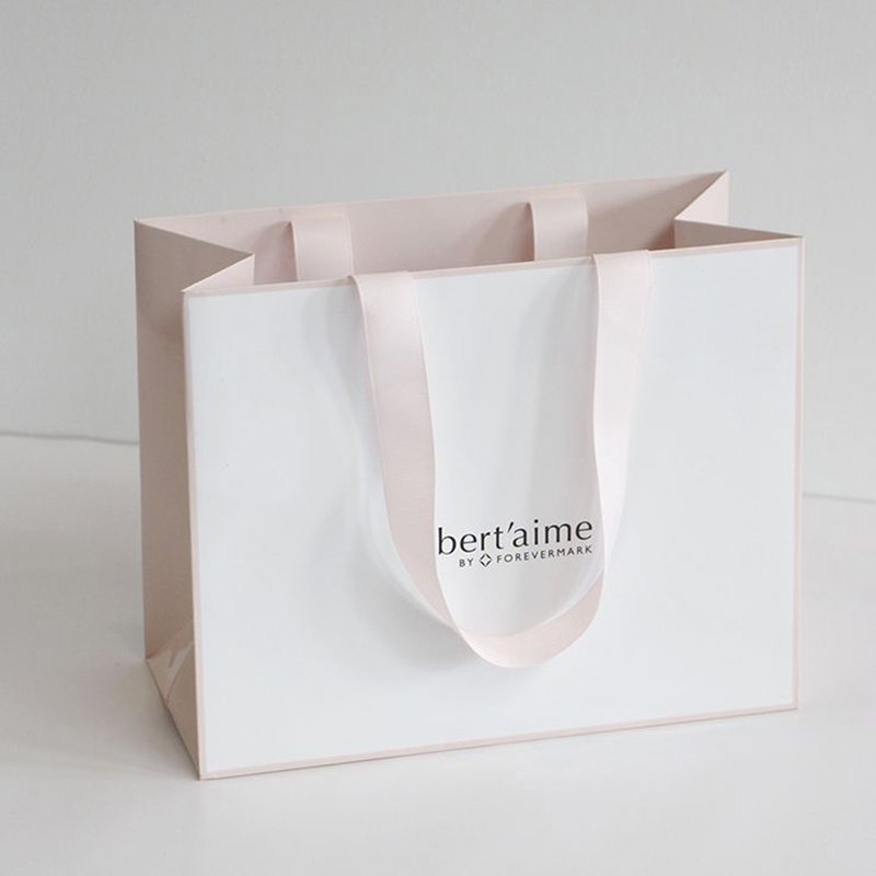 Custom Print Logo Elegant White Black Gift Paper Bags Pink Luxury Clothing Boutique Paper Shopping Bag With Ribbon Handle