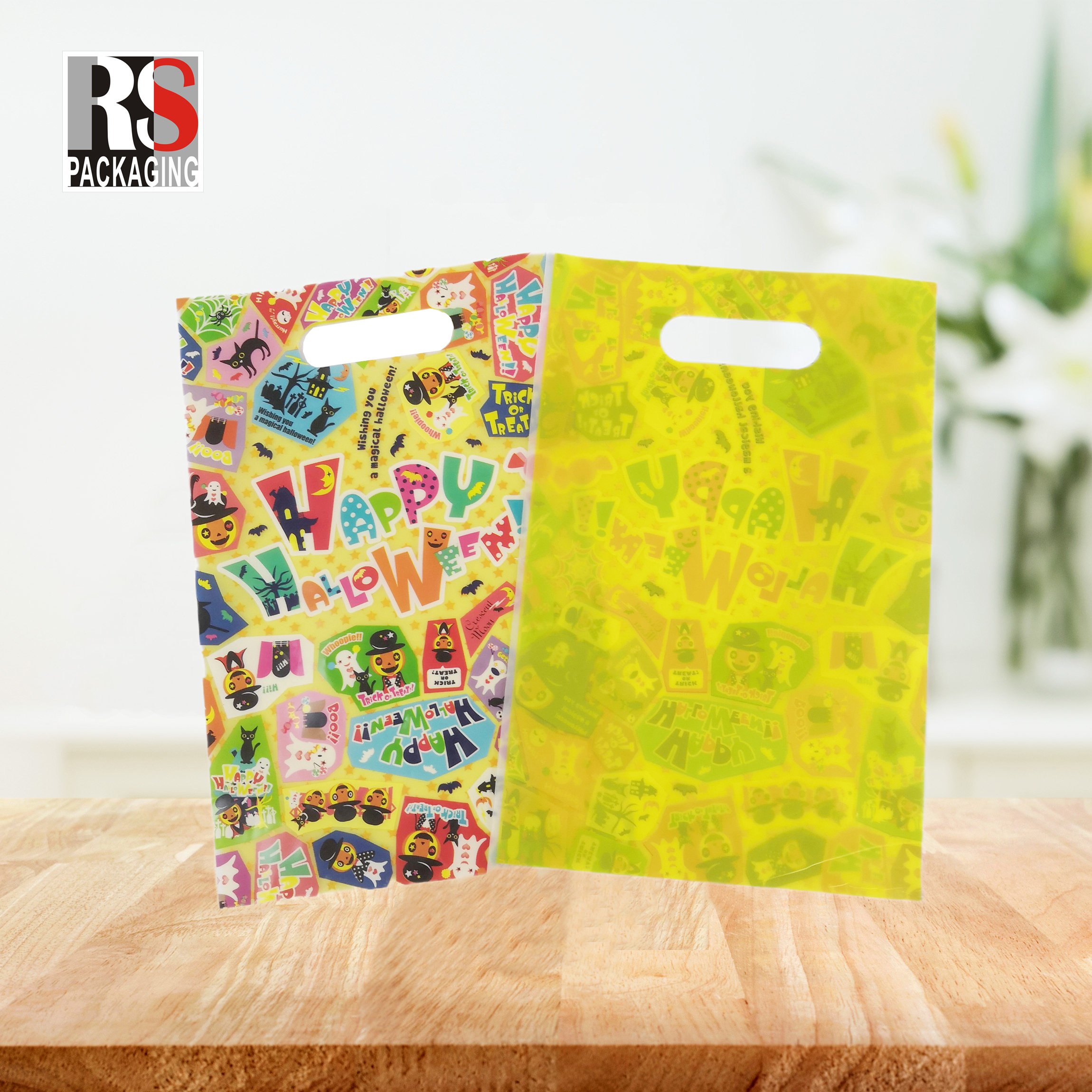 Plastic Packaging Handle Shopping Bags Logo Shop Bags for Boutique Customized Package Underwear Packaging T-shirt Bag LDPE