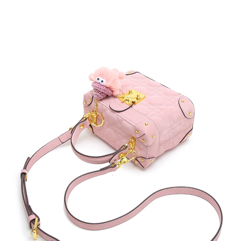 Pink and pink high-grade rhombus case bag 2024 new style small fragrance fashion tie-in hand small square bag woman